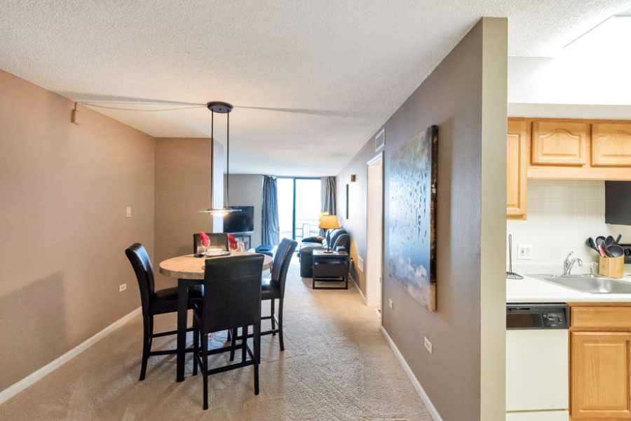 1020 15th, Denver, Colorado, United States 80202, 1 Bedroom Bedrooms, ,1 BathroomBathrooms,Condo,Furnished,Brooks Tower,15th,15,1439