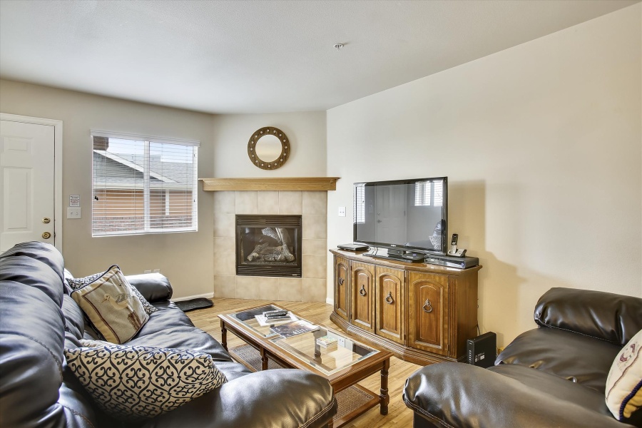 135 Carina Circle Unit #106, Loveland, Colorado, United States 80537, 2 Bedrooms Bedrooms, ,2 BathroomsBathrooms,Townhome,Furnished,Carina Circle Unit #106,1046