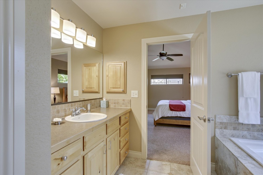 7033 Ruidoso Dr, Windsor, Colorado, United States 80550, 5 Bedrooms Bedrooms, ,3 BathroomsBathrooms,House,Furnished, Ruidoso Dr,1048