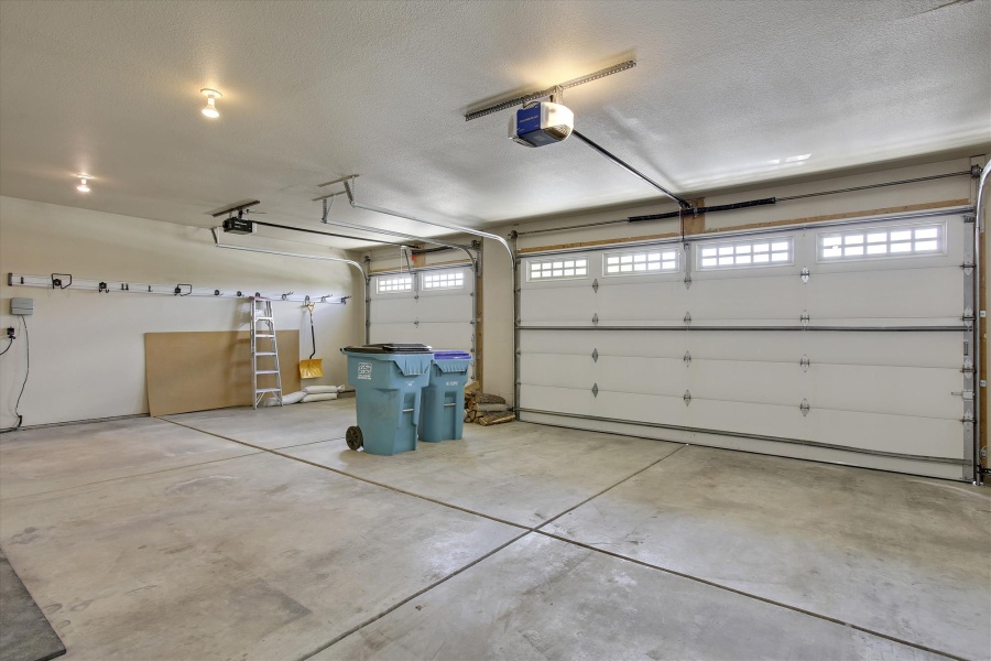 7033 Ruidoso Dr, Windsor, Colorado, United States 80550, 5 Bedrooms Bedrooms, ,3 BathroomsBathrooms,House,Furnished, Ruidoso Dr,1048