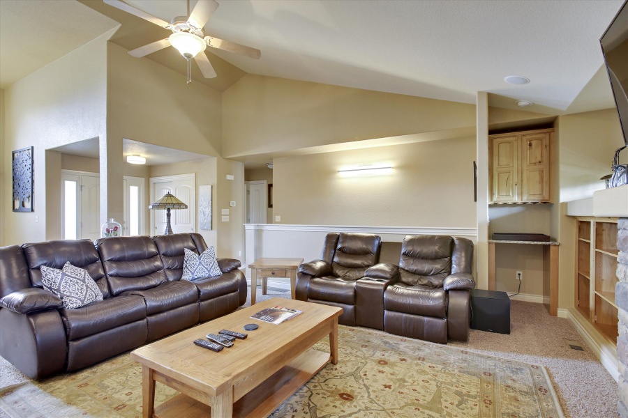 7033 Ruidoso Dr, Windsor, Colorado, United States 80550, 5 Bedrooms Bedrooms, ,3 BathroomsBathrooms,House,Furnished, Ruidoso Dr,1048
