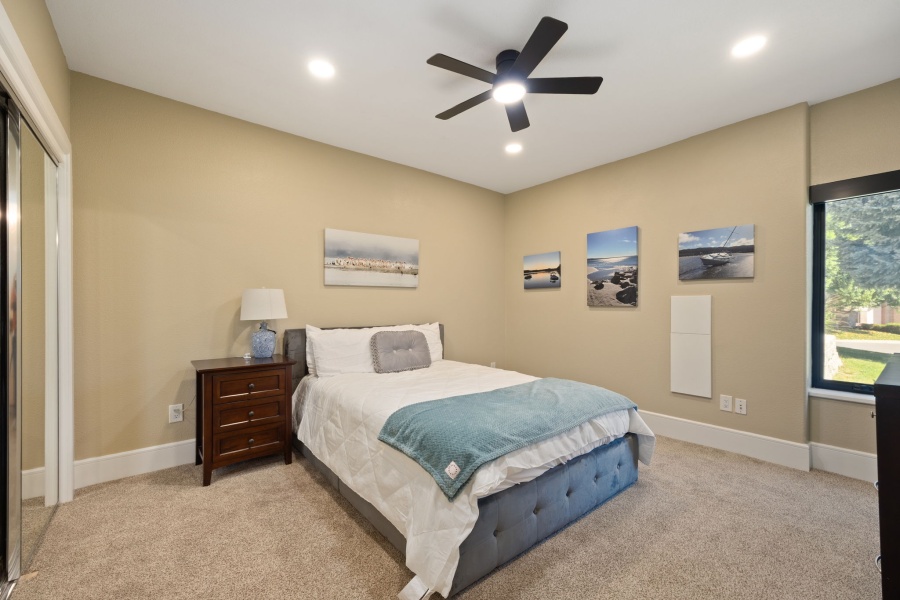 4 Bedroom Fully-Furnished Executive Home in Lakewood, Colorado