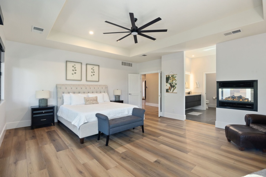 4 Bedroom Fully-Furnished Executive Home in Lakewood, Colorado