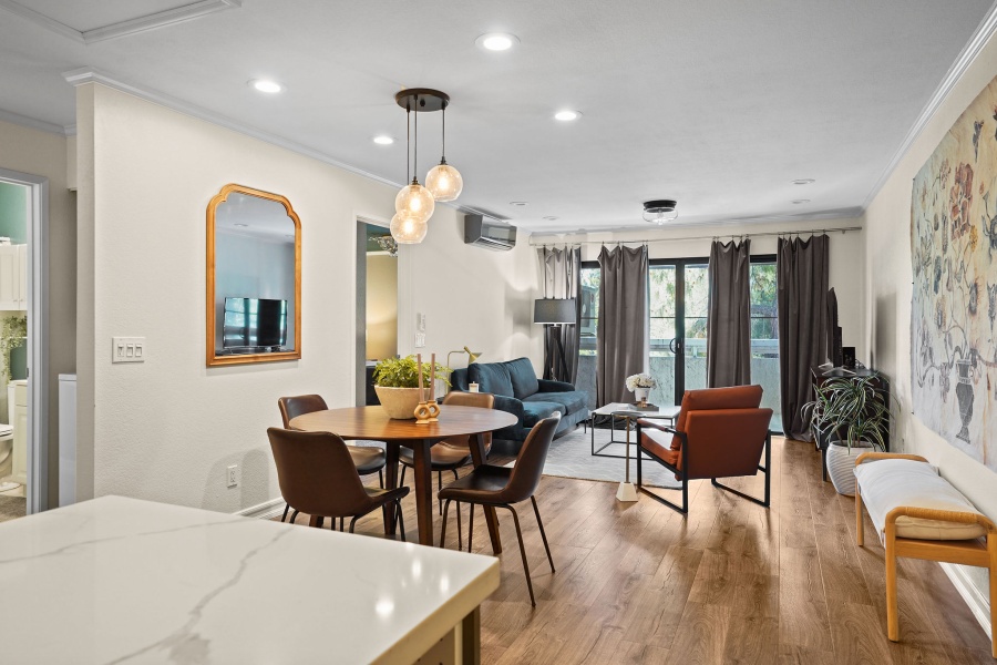 1016 P Street, Sacramento, California, United States 95814, 2 Bedrooms Bedrooms, ,Condo,Furnished,P Street,3,2491