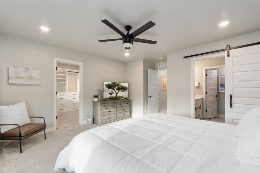 Arvada, Colorado, 3 Bedrooms Bedrooms, ,3.5 BathroomsBathrooms,Townhome,Furnished,Holman Street,0,2611