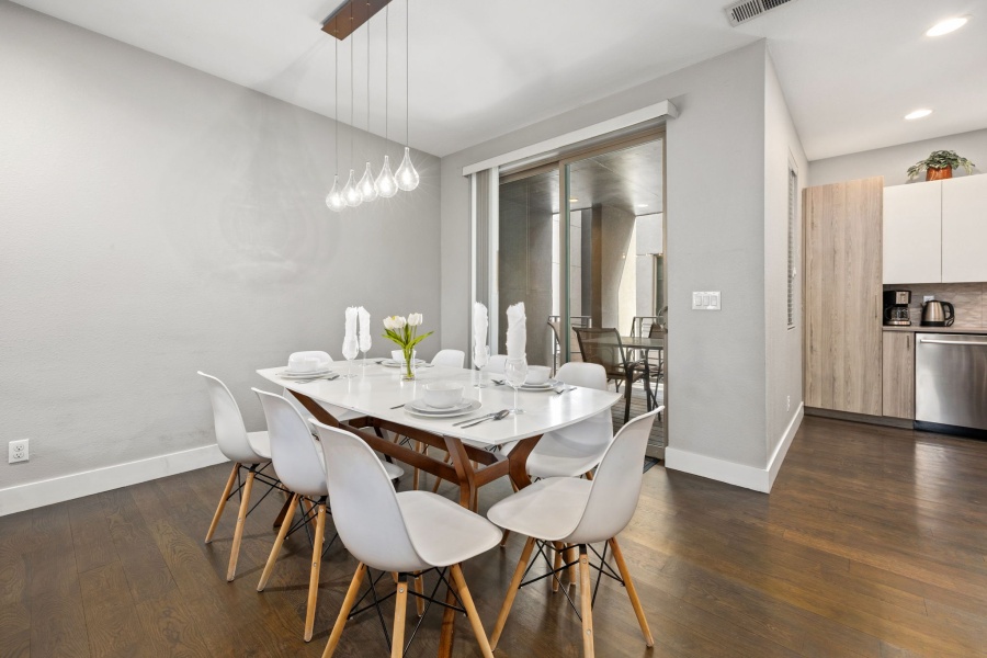 Denver, Colorado, 1, 2 & 3 Bed Options - Contact Us! , ,Townhome,Furnished,Elati ,0,2718