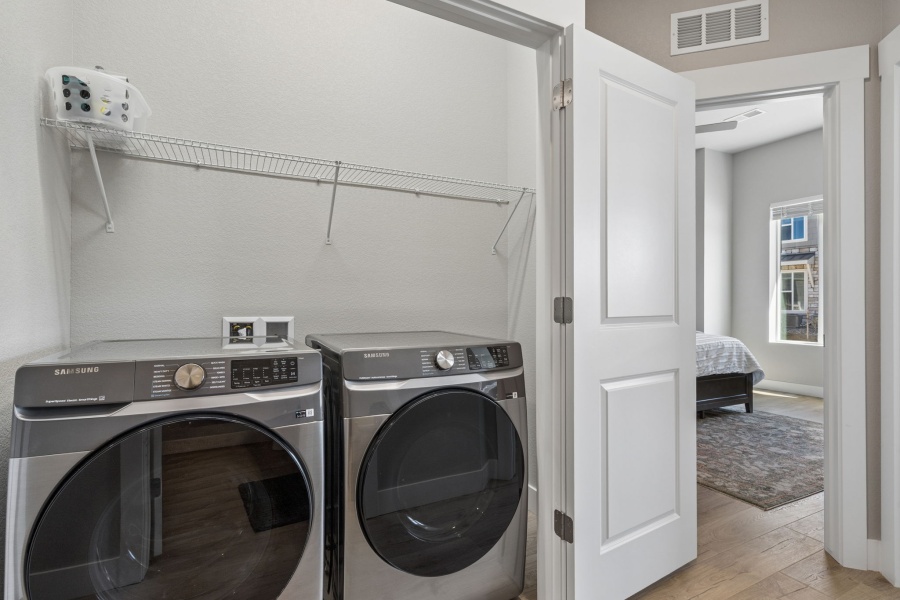 Modern Fully Furnished 2-Bedroom Condo at The Lakes at Centerra 