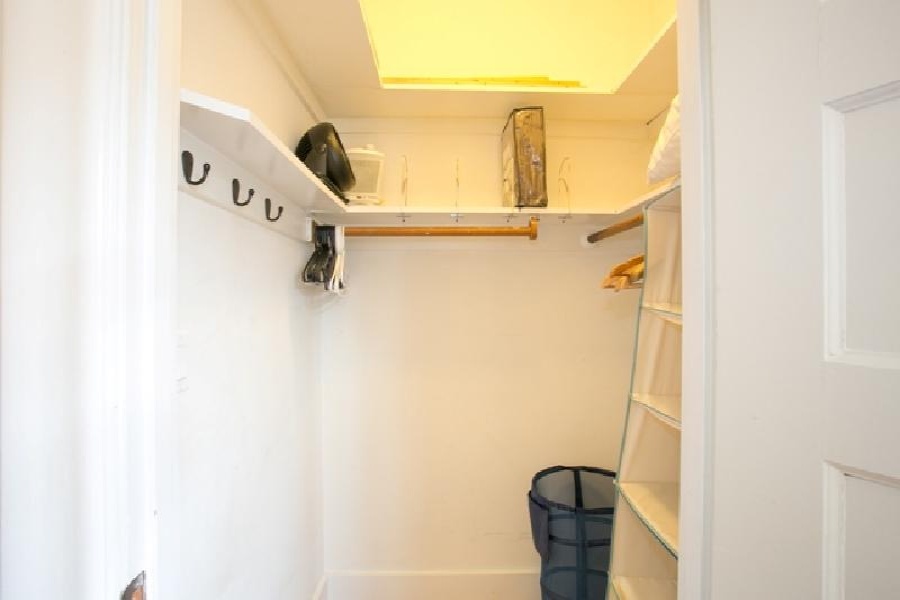 2 Bedroom and 2 Bathroom flat in Noe Valley. Features: elegant textured moldings reminiscent of turn-of-the century design, work desk, pull-out sofa, mirrored closets, walk-in closets, stool seating at the kitchen island, clawfoot bathtub, large outdoor wooden deck with views, and view of the Twin Peaks mountain to the west. This is an upper floor unit. There is no assigned parking with the property, but street parking is not difficult as there are no time restrictions.

Short walk to the vibrant commercial corridor of 24th Street featuring a Whole Foods market, boutiques, bars, Starbucks and Zagat rated restaurants. Corporate shuttles are within walking distance.