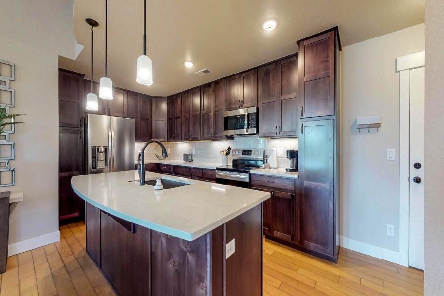 Fort Collins, Colorado, 2 Bedrooms Bedrooms, ,2 BathroomsBathrooms,Condo,Furnished,Illinois Dr #205,1024