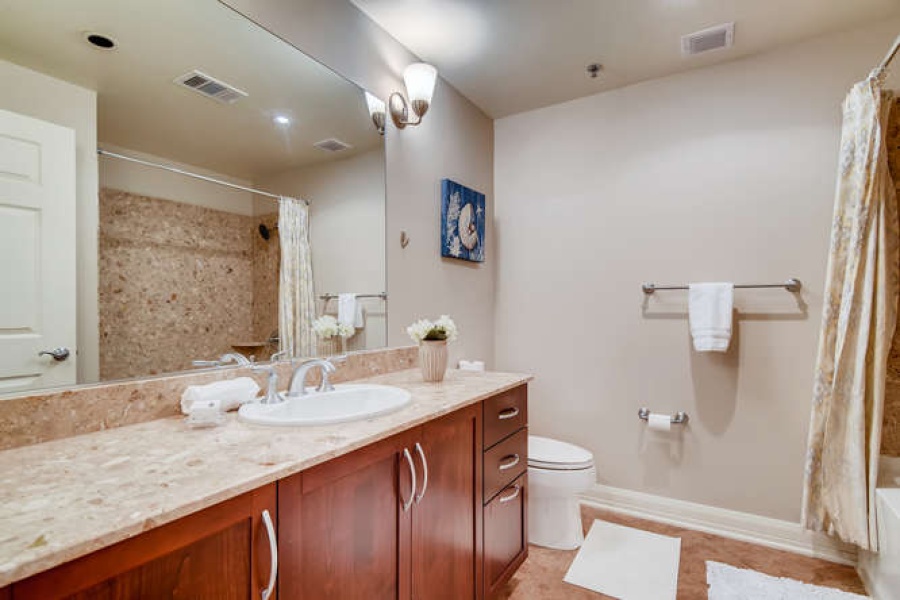 Las Vegas, Nevada, 2 Bedrooms Bedrooms, ,1.75 BathroomsBathrooms,Apartment,Furnished,The Ogden,Las Vegas ,12,1327