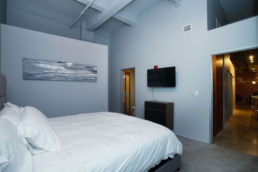 1136 Washington, St. Louis, Missouri, United States 63101, 2 Bedrooms Bedrooms, ,2 BathroomsBathrooms,Loft,Furnished,Meridian,Washington,4,1356