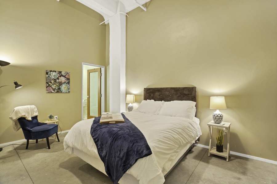 1136 Washington, St. Louis, Missouri, United States 63101, 2 Bedrooms Bedrooms, ,2 BathroomsBathrooms,Loft,Furnished,Meridian,Washington,6,1359