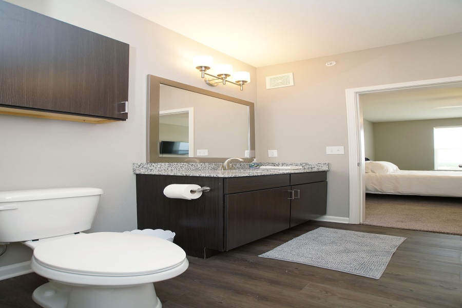 Chesterfield, Missouri, 2 Bedrooms Bedrooms, ,2 BathroomsBathrooms,Apartment,Furnished,Watermark,Lydia Hill,4,1360