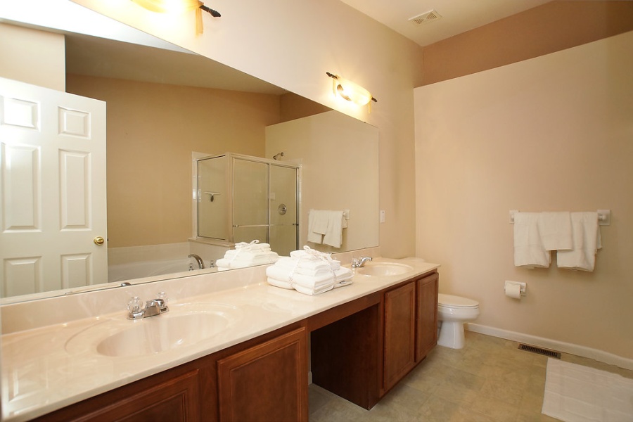 307 Shady Rock, O'Fallon, Missouri, United States 63368, 3 Bedrooms Bedrooms, ,2.5 BathroomsBathrooms,Townhome,Furnished,Shady Rock,1365